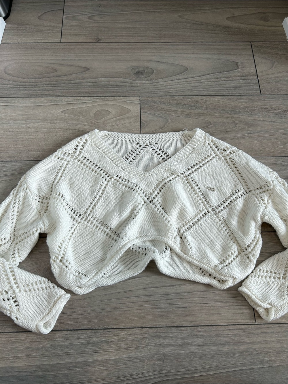 Open-Knit V-Neck Cropped Sweater in Cream